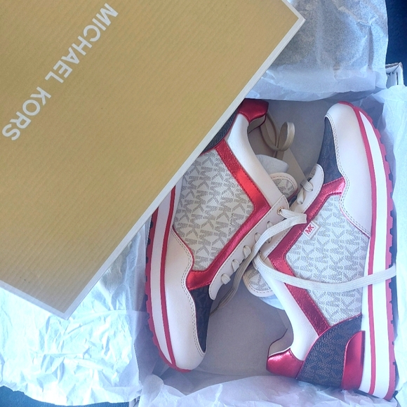 Michael Kors Color - Block Signature Logo Trainer (Brand New) - Picture 5 of 8